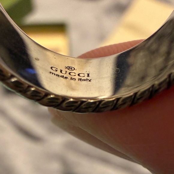 Gucci Logo Ring - Picture 4 of 7